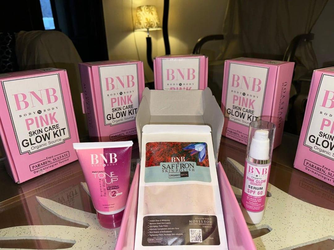 BNB Pink  Glow Fical Kit